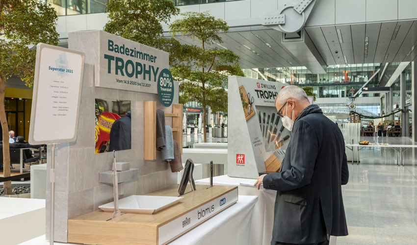 Impressionen von der Ausstellungsfläche und der Preisverleihungsgala. Fotos: display Verlags GmbH