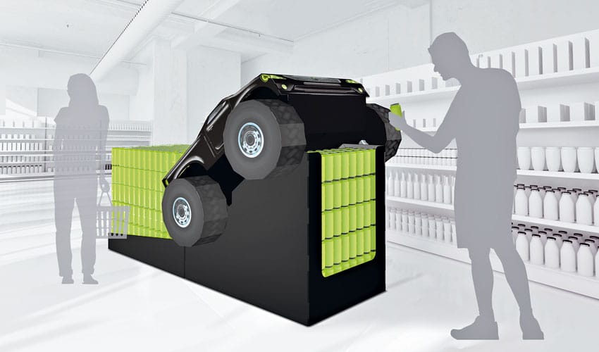 2SZENE_UDS_strefa-dekompresji_web Der Look ist entscheidend: Displays in ungewöhnlichen Formen wie einem Auto lenken die Blicke der Shopper auf die Produkte und heben sich so von der Masse ab. Foto: UDS